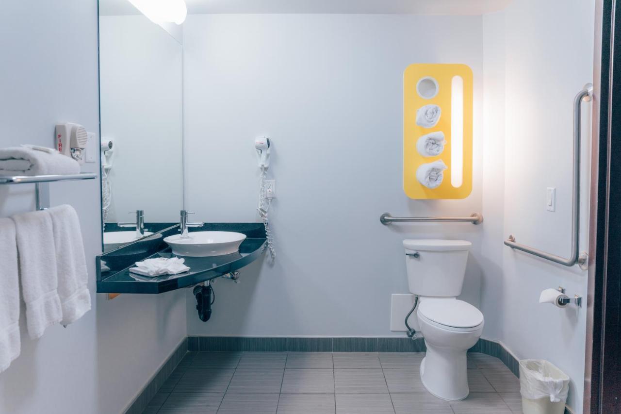 Motel 6 Airdrie Luaran gambar