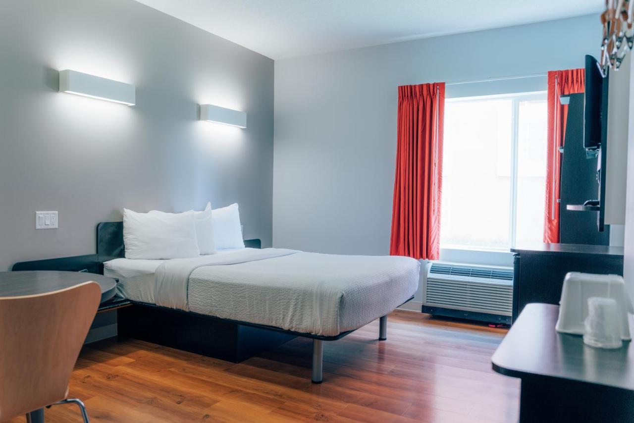 Motel 6 Airdrie Luaran gambar