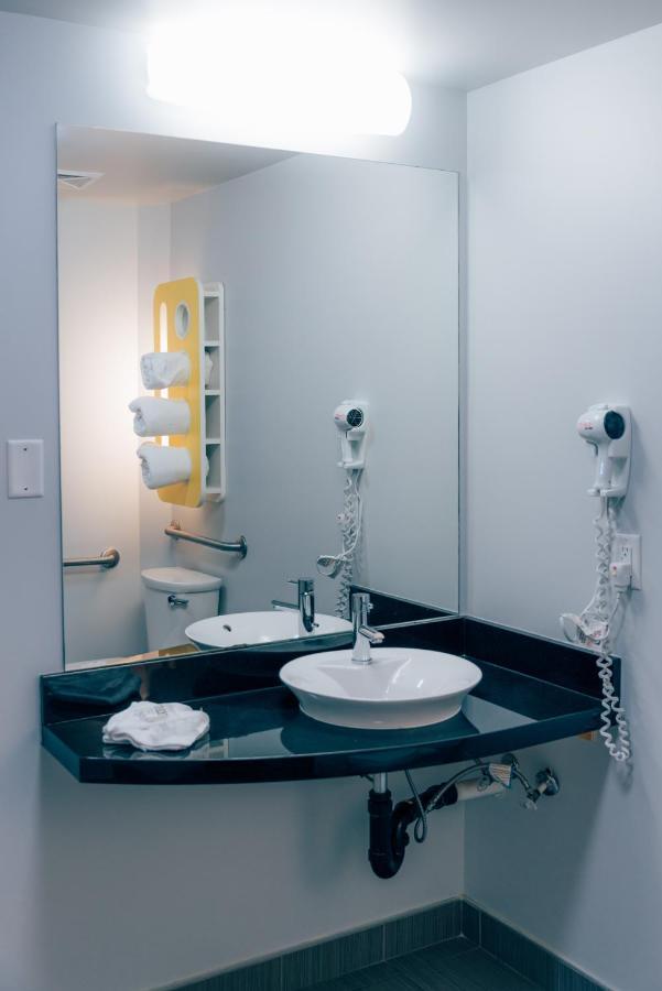 Motel 6 Airdrie Luaran gambar
