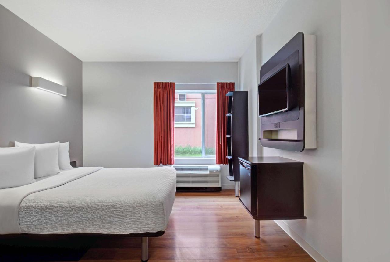 Motel 6 Airdrie Luaran gambar