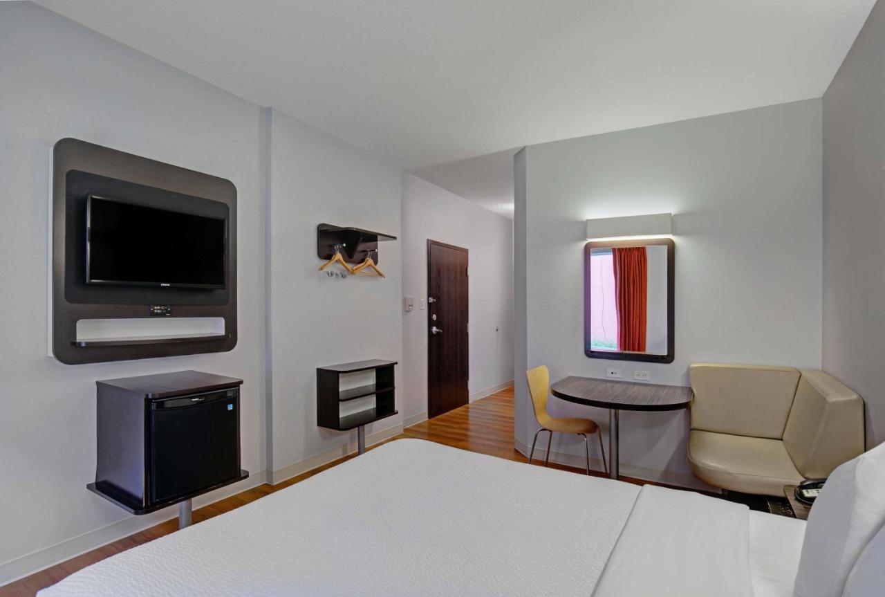 Motel 6 Airdrie Luaran gambar