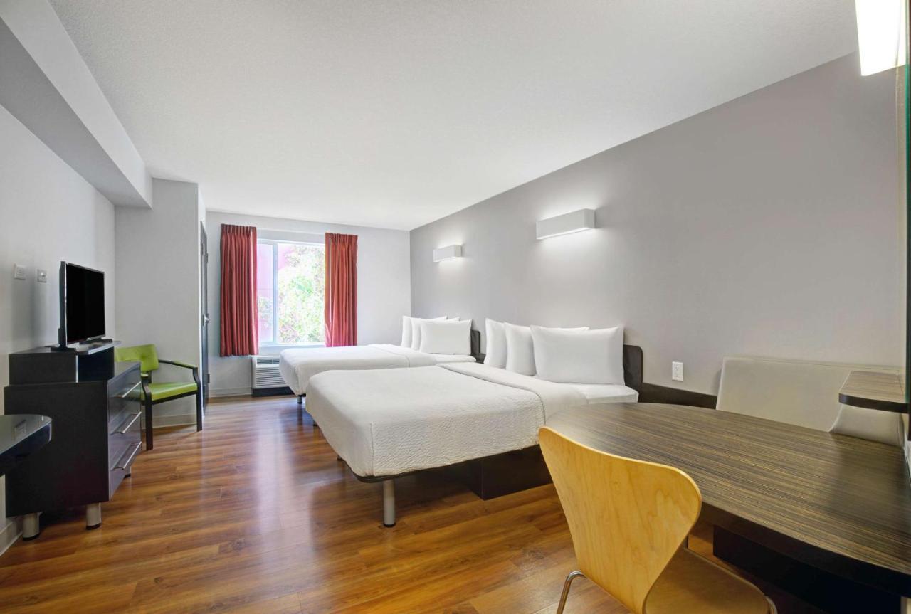 Motel 6 Airdrie Luaran gambar