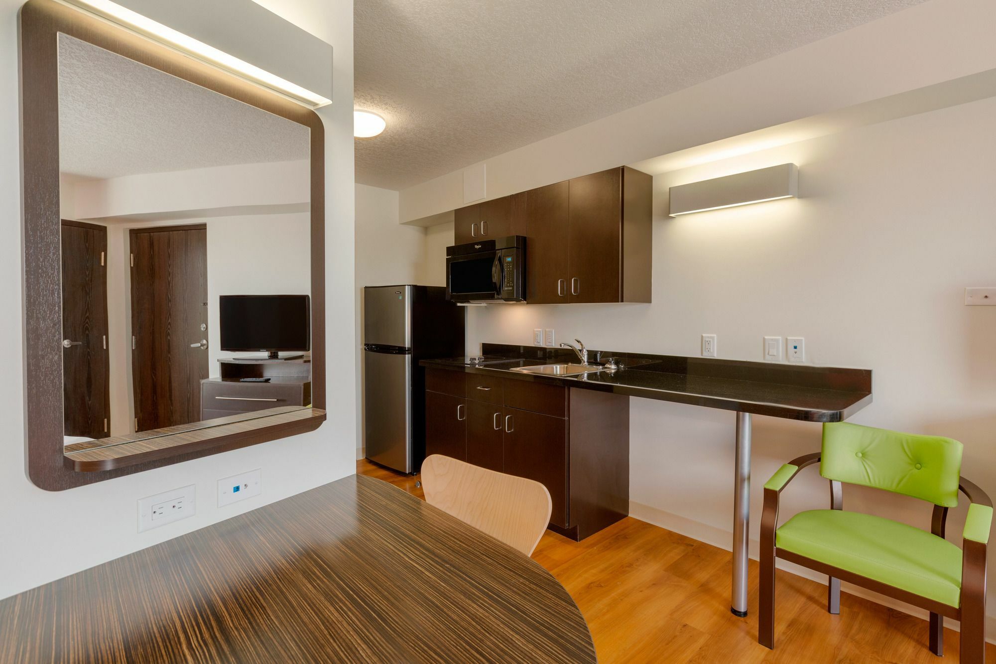 Motel 6 Airdrie Luaran gambar